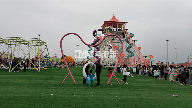 無(wú)動(dòng)力游樂(lè)設(shè)備-親子游玩的溫馨樂(lè)園